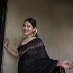 Premium Women's Jacquard Banarasi Silk Saree Ideal for Weddings & Festivals.