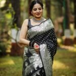 saree for women in festival season and function.