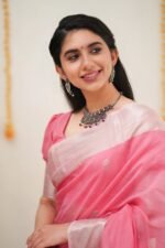 Premium Women's Jacquard Banarasi Silk Saree Ideal for Weddings & Festivals.