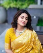 Premium Women's Jacquard Banarasi Silk Saree Ideal for Weddings & Festivals. - Image 3