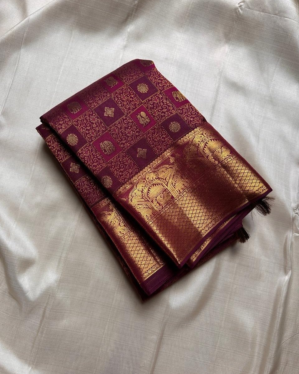 1 indian saree for women, best collection of sari for festival and wedding. - Image 1