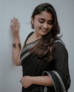 indian saree for women, best collection of sari for festival and wedding. - Image 5