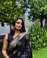 indian saree for women, best collection of sari for festival and wedding. - Image 8