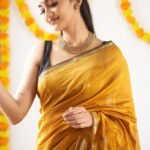 Premium Women's Jacquard Banarasi Silk Saree Ideal for Weddings & Festivals.