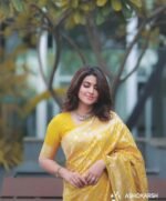 Premium Women's Jacquard Banarasi Silk Saree Ideal for Weddings & Festivals.