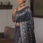 saree for women in festival season and function.