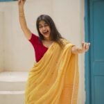 Banarasi Silk Saree Ideal for Weddings & Festivals.