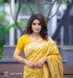 Premium Women's Jacquard Banarasi Silk Saree Ideal for Weddings & Festivals. - Image 4