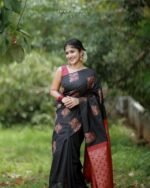 Banarasi Silk Saree Ideal for Weddings & Festivals. - Image 2