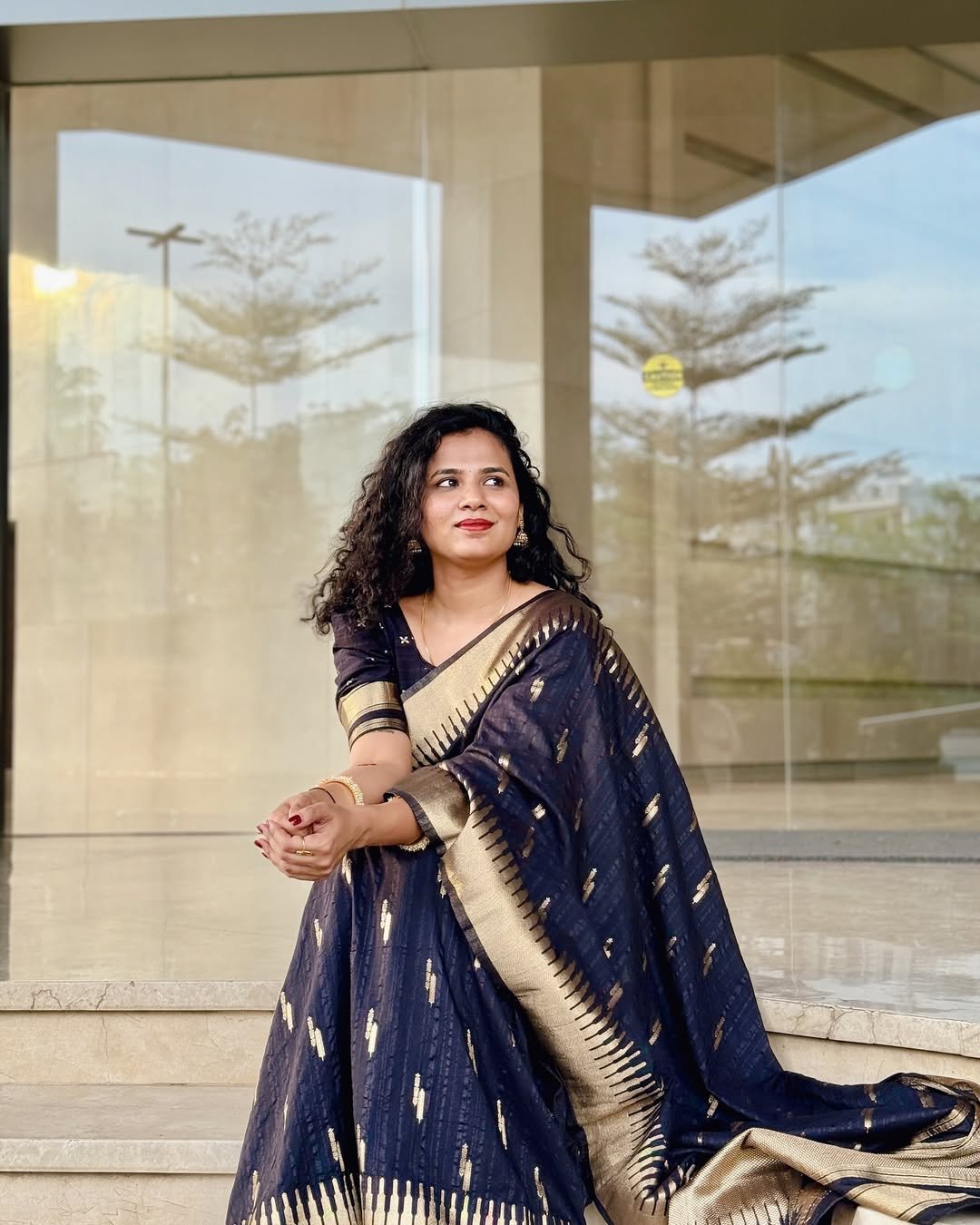 3 indian saree for women, best collection of sari for festival and wedding. - Image 1