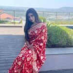 Premium Women's Jacquard Banarasi Silk Saree Ideal for Weddings & Festivals.