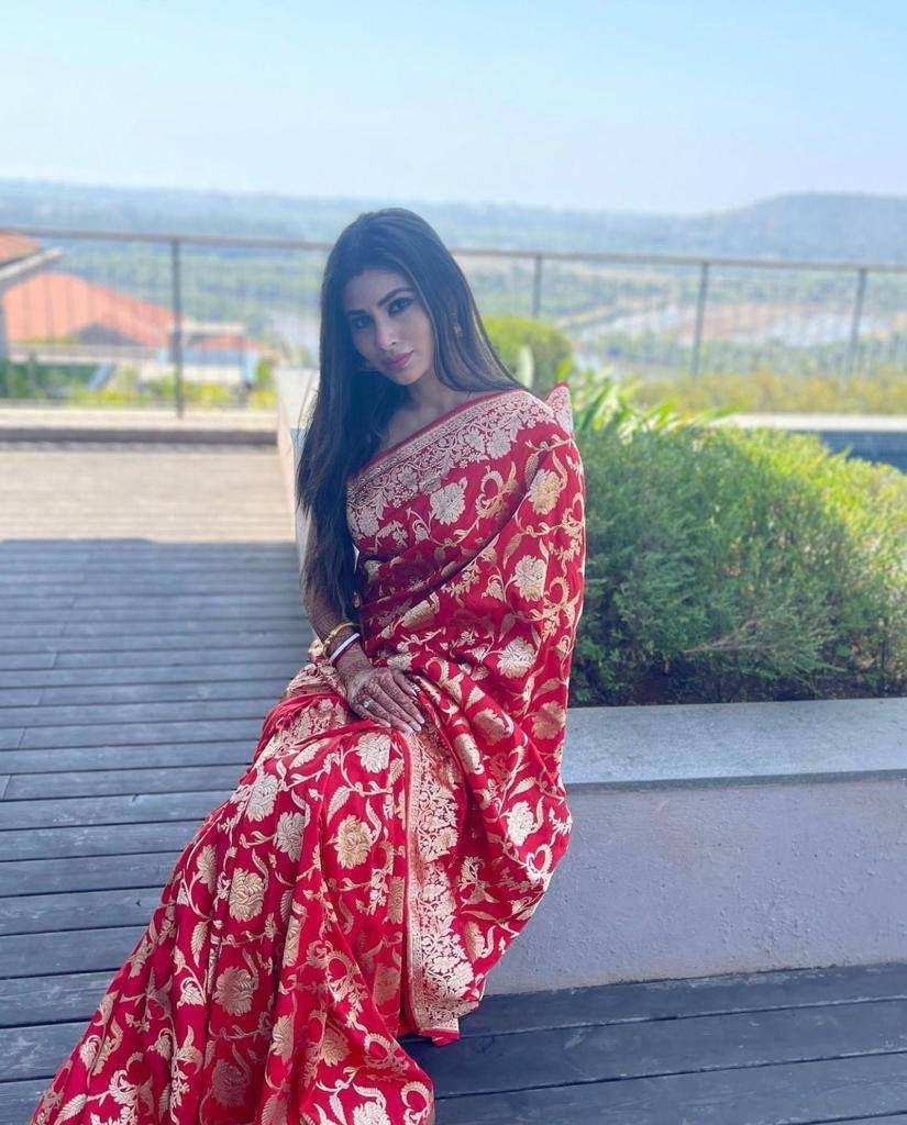 4 Premium Women's Jacquard Banarasi Silk Saree Ideal for Weddings & Festivals. - Image 1