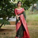 Premium Women's Jacquard Banarasi Silk Saree Ideal for Weddings & Festivals.