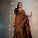 Premium Women's Jacquard Banarasi Silk Saree Ideal for Weddings & Festivals.