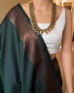 Premium Women's Jacquard Banarasi Silk Saree Ideal for Weddings & Festivals. - Image 4