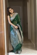 Premium Women's Jacquard Banarasi Silk Saree Ideal for Weddings & Festivals. - Image 5