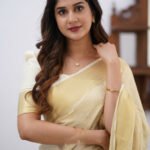 Premium Women's Jacquard Banarasi Silk Saree Ideal for Weddings & Festivals.