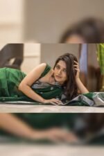 Premium Women's Jacquard Banarasi Silk Saree Ideal for Weddings & Festivals. - Image 11